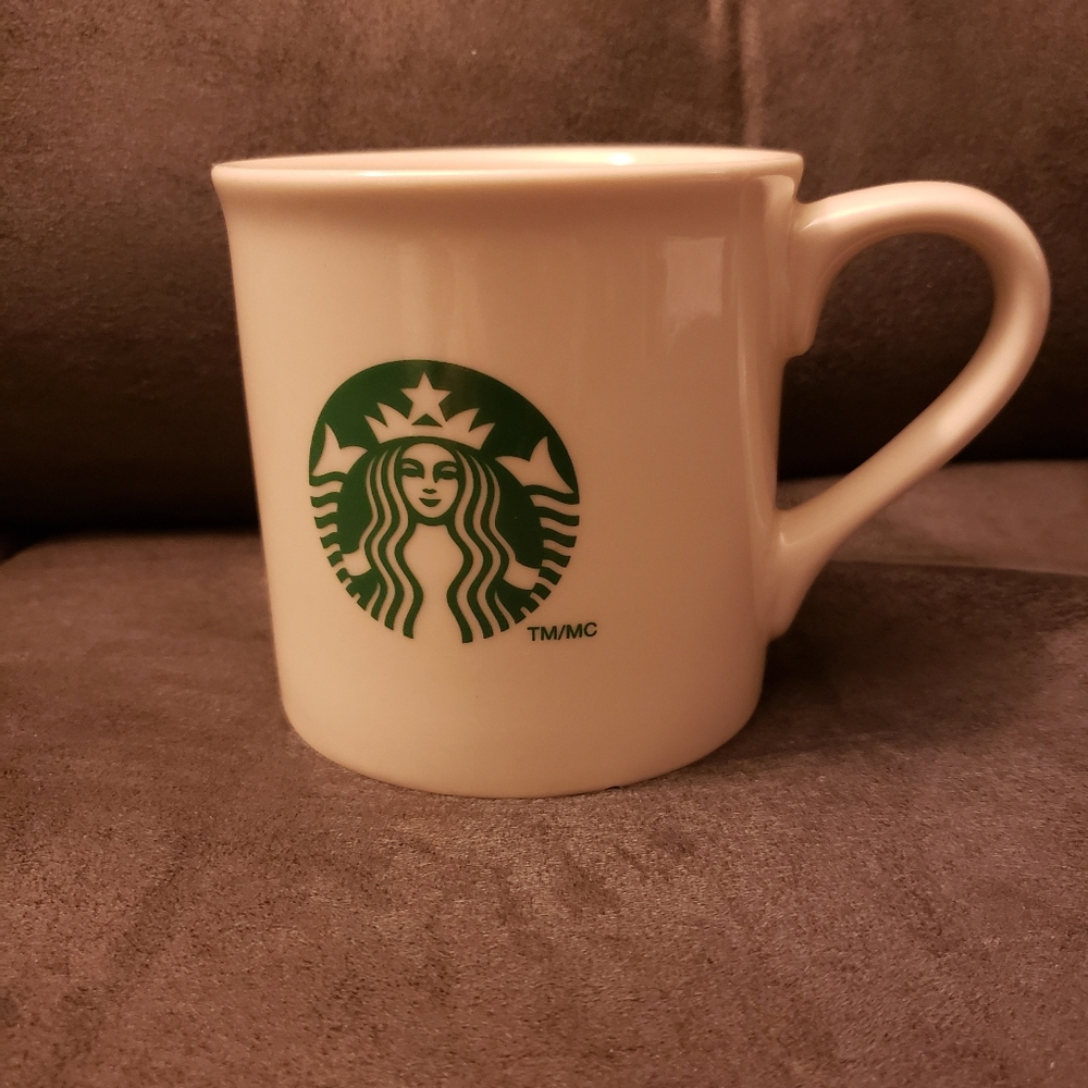 2013 Starbucks Coffee Mug with Green Logo 14oz